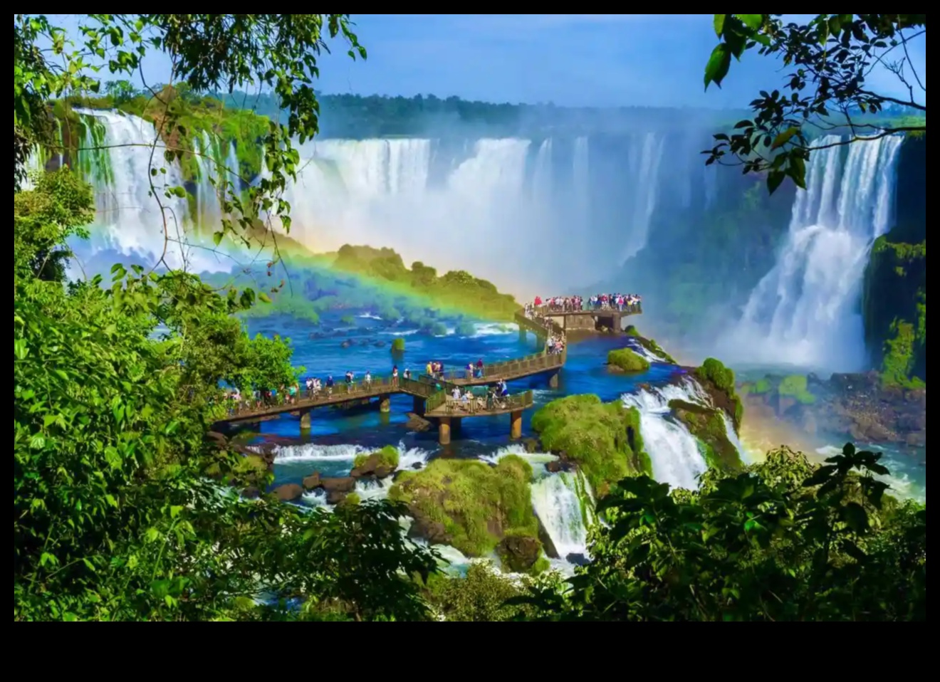 Landscapes Lived: A Sightseer's Chronicles of Beauty