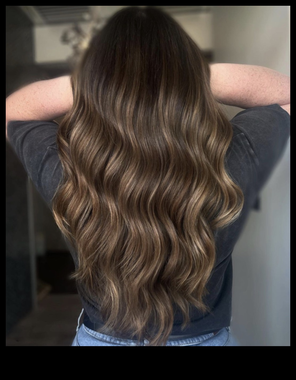 Add Hidden Highlights to Your Brunette Hair for a Natural-Looking Boost 1 Hidden Highlights: Subtle Touches to Elevate Your Brunette Look