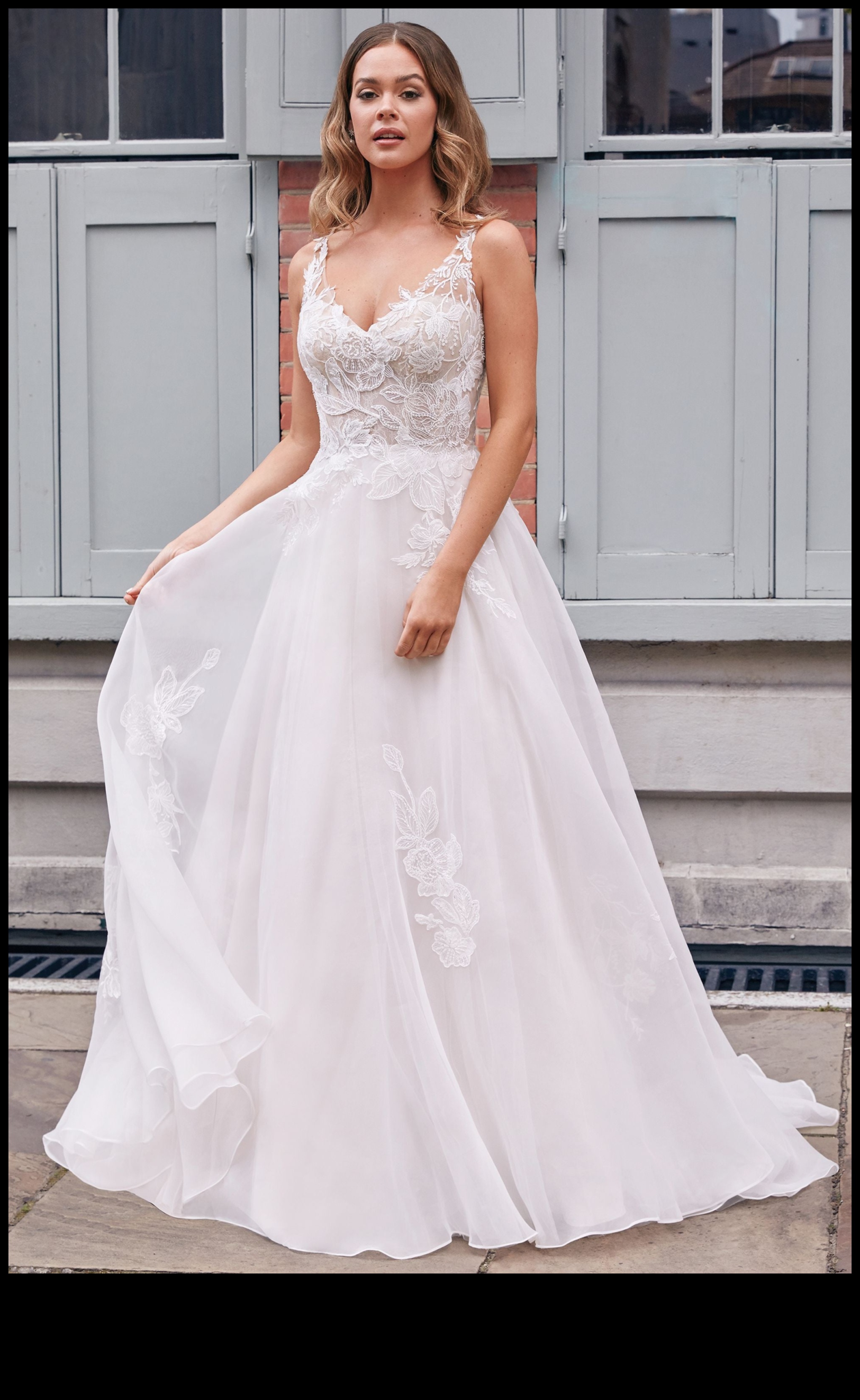 Adorned in Love: Essential Wedding Accessories