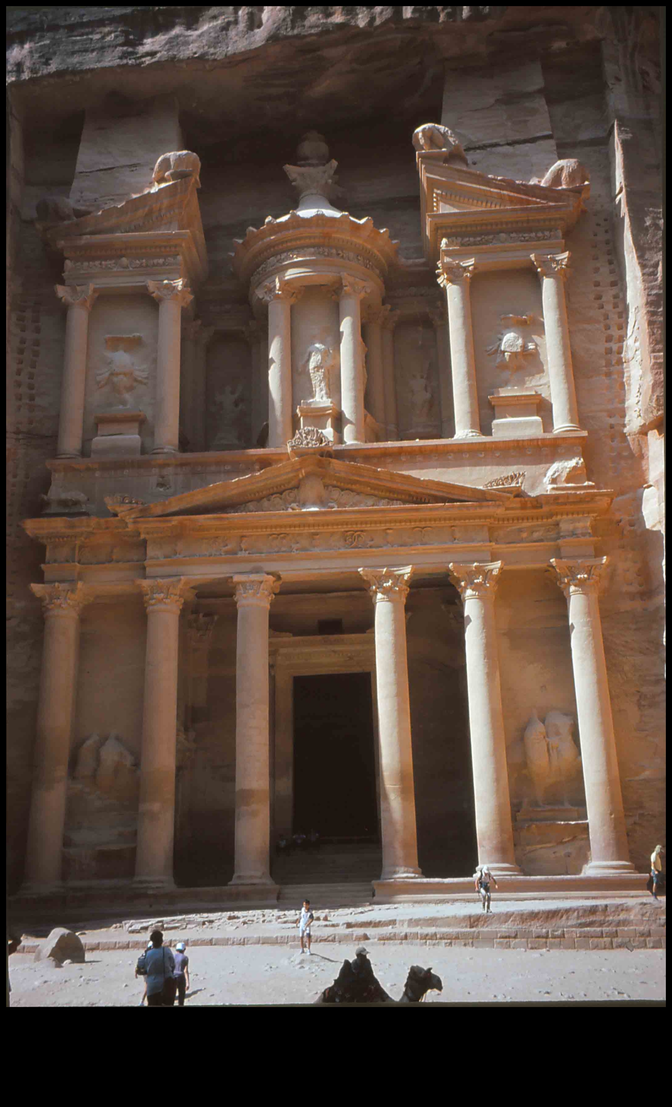 Ancestral Arches: Gateway to the Historical Treasures of the World