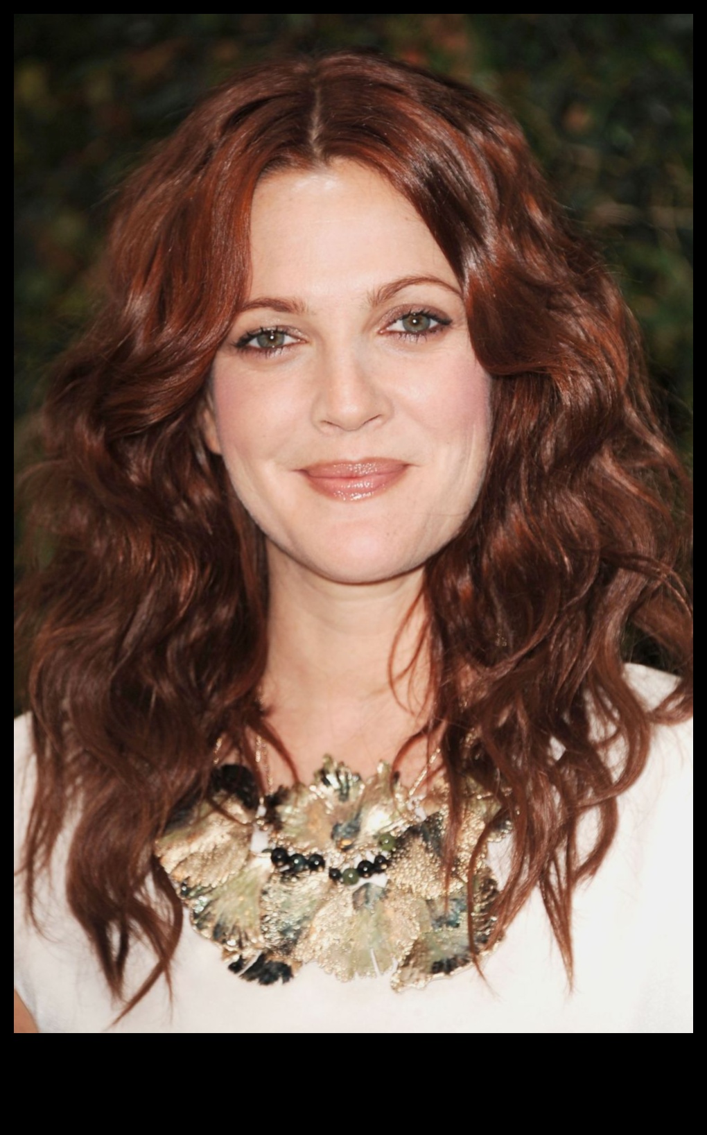 Auburn Beauties Through the Decades: Vintage and Modern Hairstyles