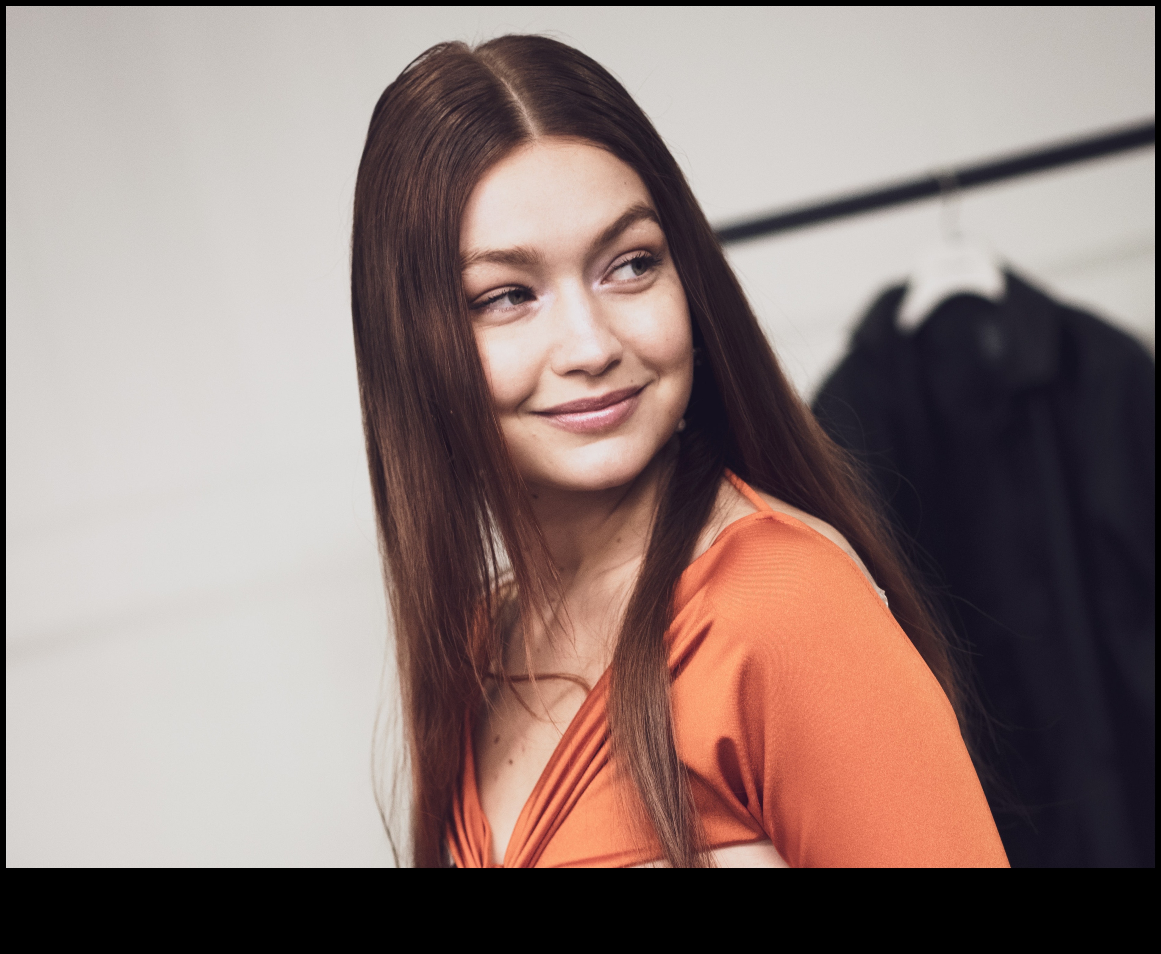 Auburn Glam Diaries: Behind-the-Scenes Stories of Celeb Transformations