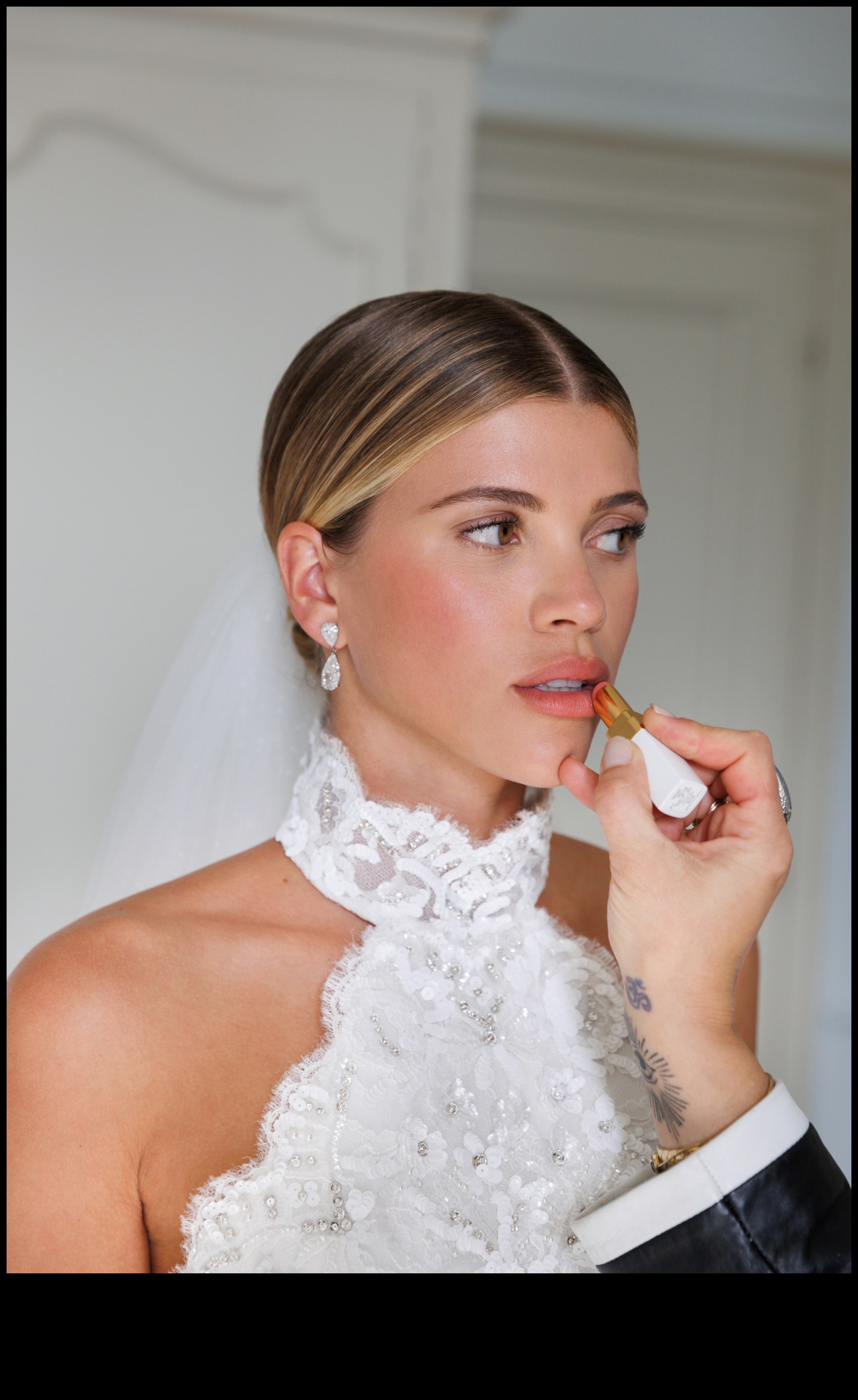 Captivating Charm: Bridal Beauty Essentials