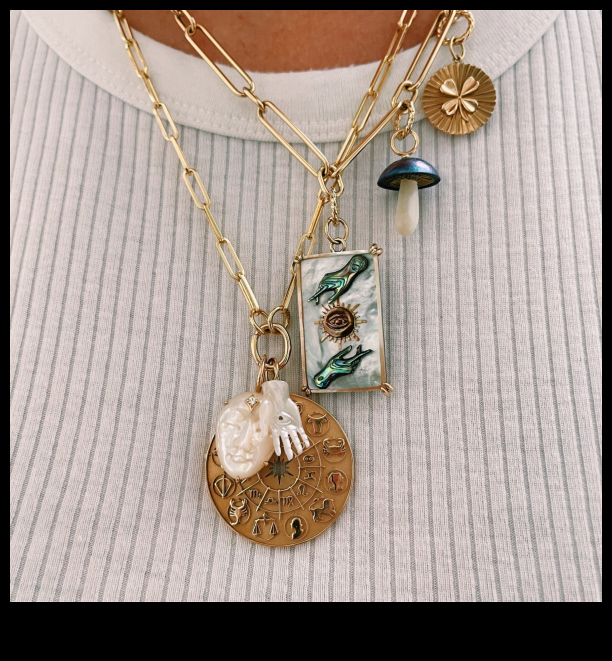 Celestial Charms: Bridal Jewelry Heavenly Delights