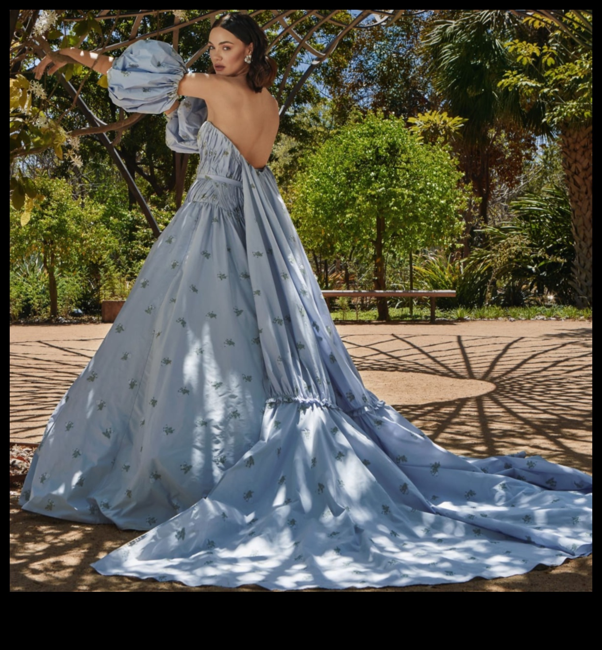 Chic Couture: Hottest Trends in Wedding Fashion