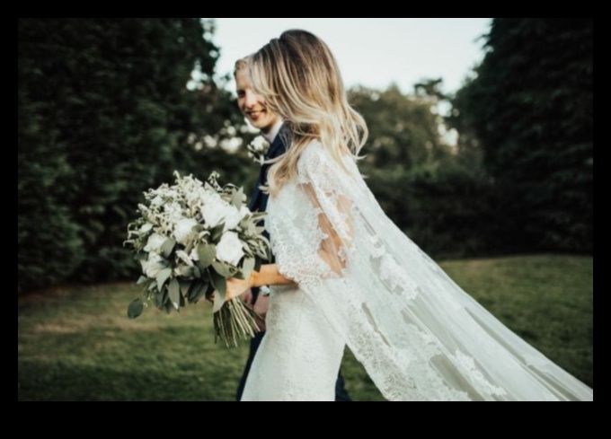 Chic and Unique: Standout Wedding Accessories