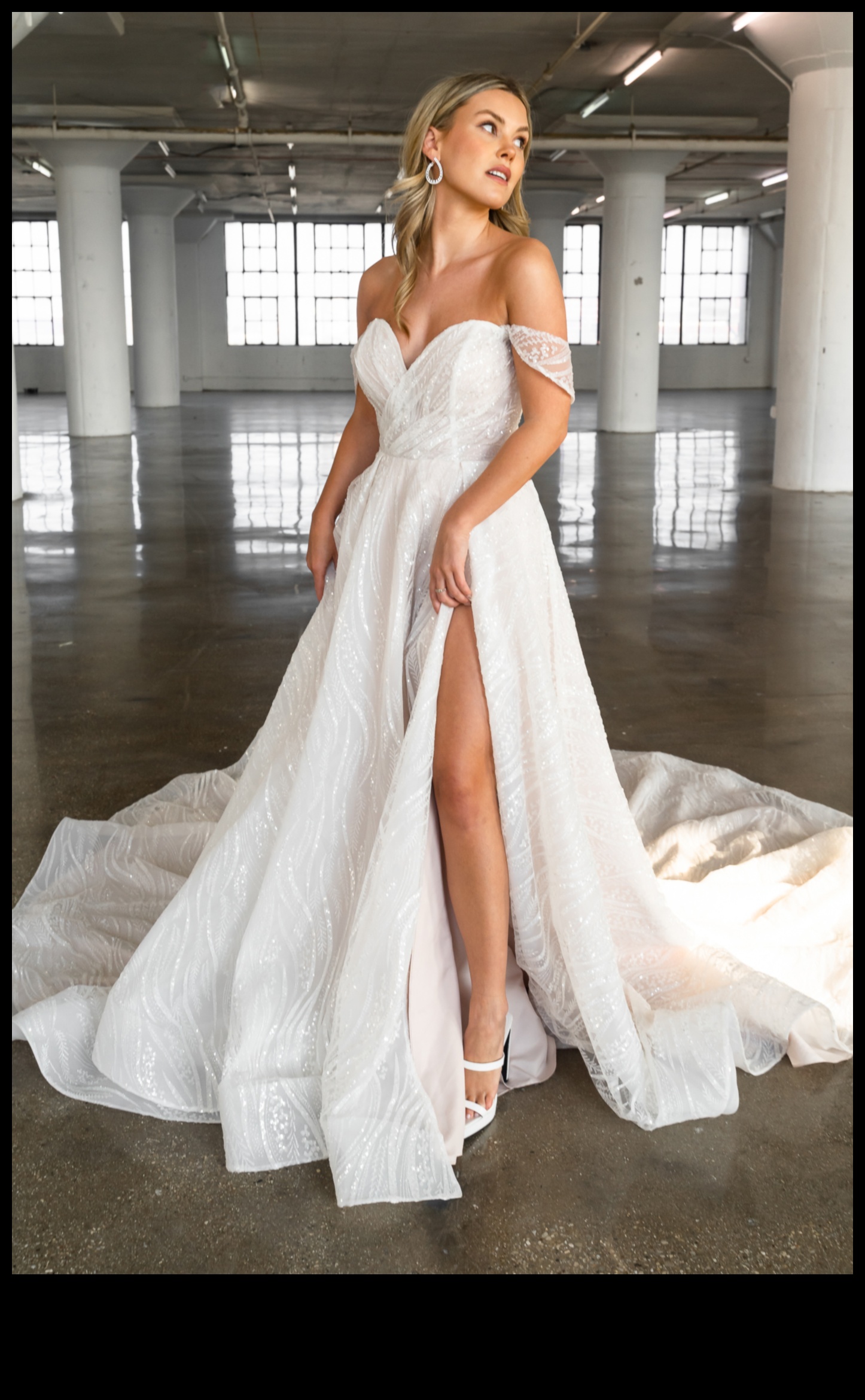 Cityscape Glam Bold and Beautiful Modern Bridal Gowns for the Modern Bride 2 Cityscape Glam: Bold and Beautiful Modern Bridal Gowns
