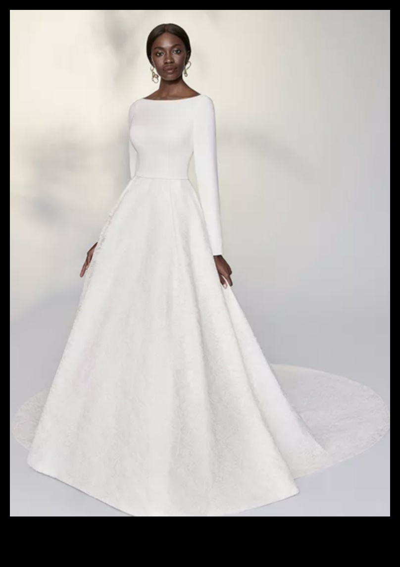 Classic Couture Timeless Wedding Dresses for Brides Who Want to Stand the Test of Time 5 Classic Couture: Timeless Wedding Dresses for Brides