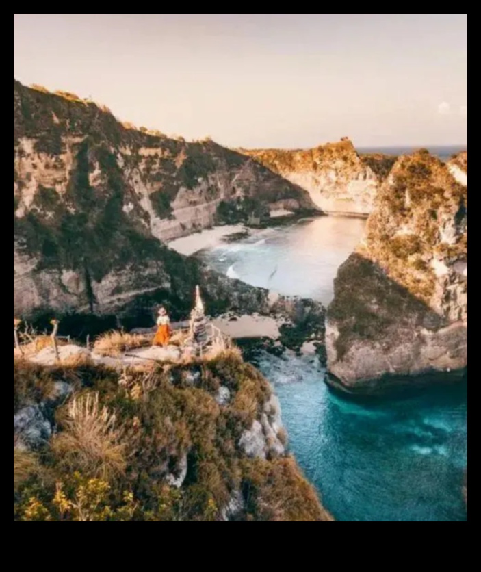 Embark Essence: Distilling the Core of Travel Information