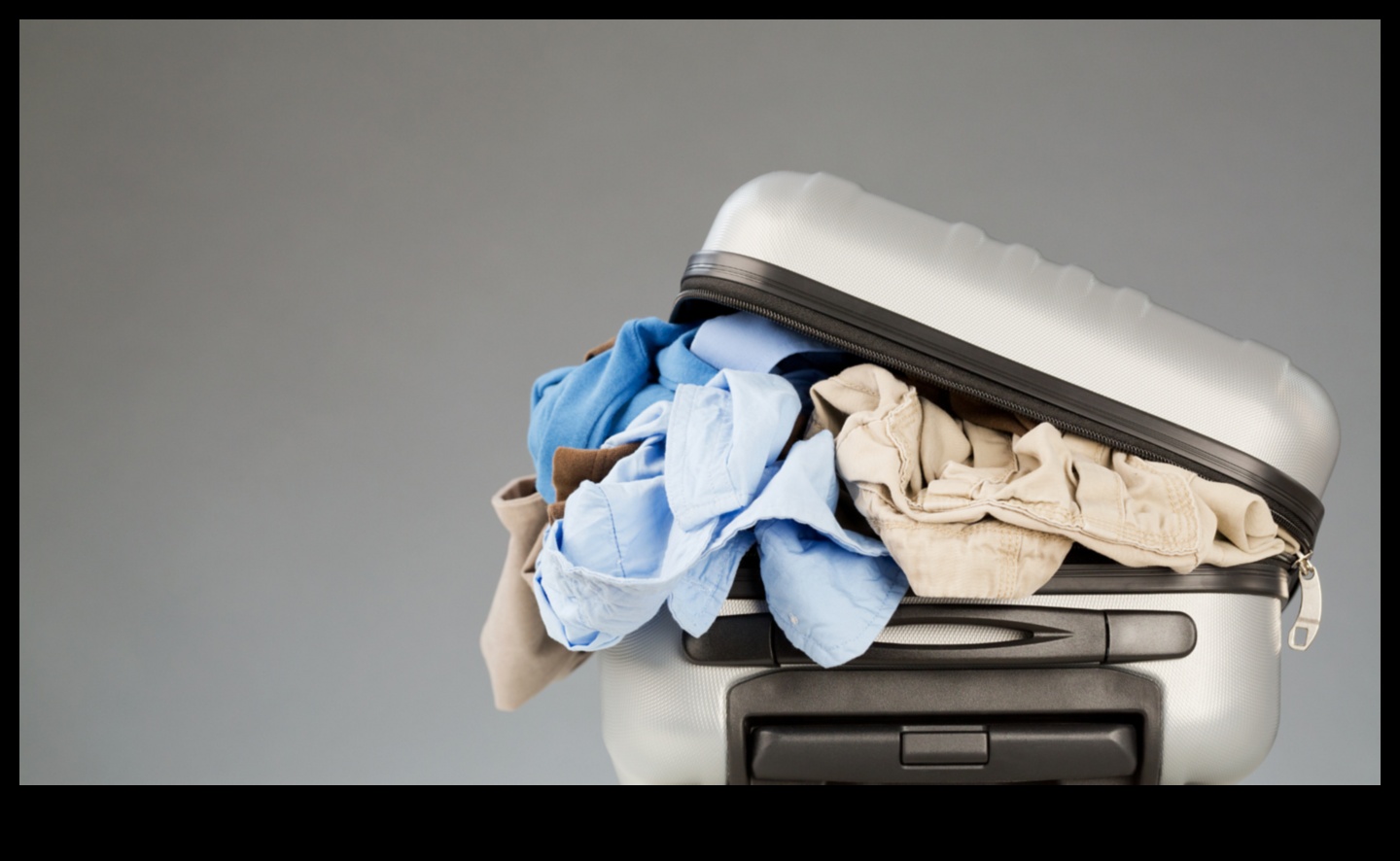 Embark Essentials: A Comprehensive Handbook of Travel Tips