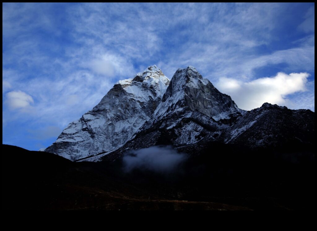 Embark on Elevation A Traveler's Guide to New HeightsA comprehensive guide to exploring the world's most stunning mountain ranges. 1