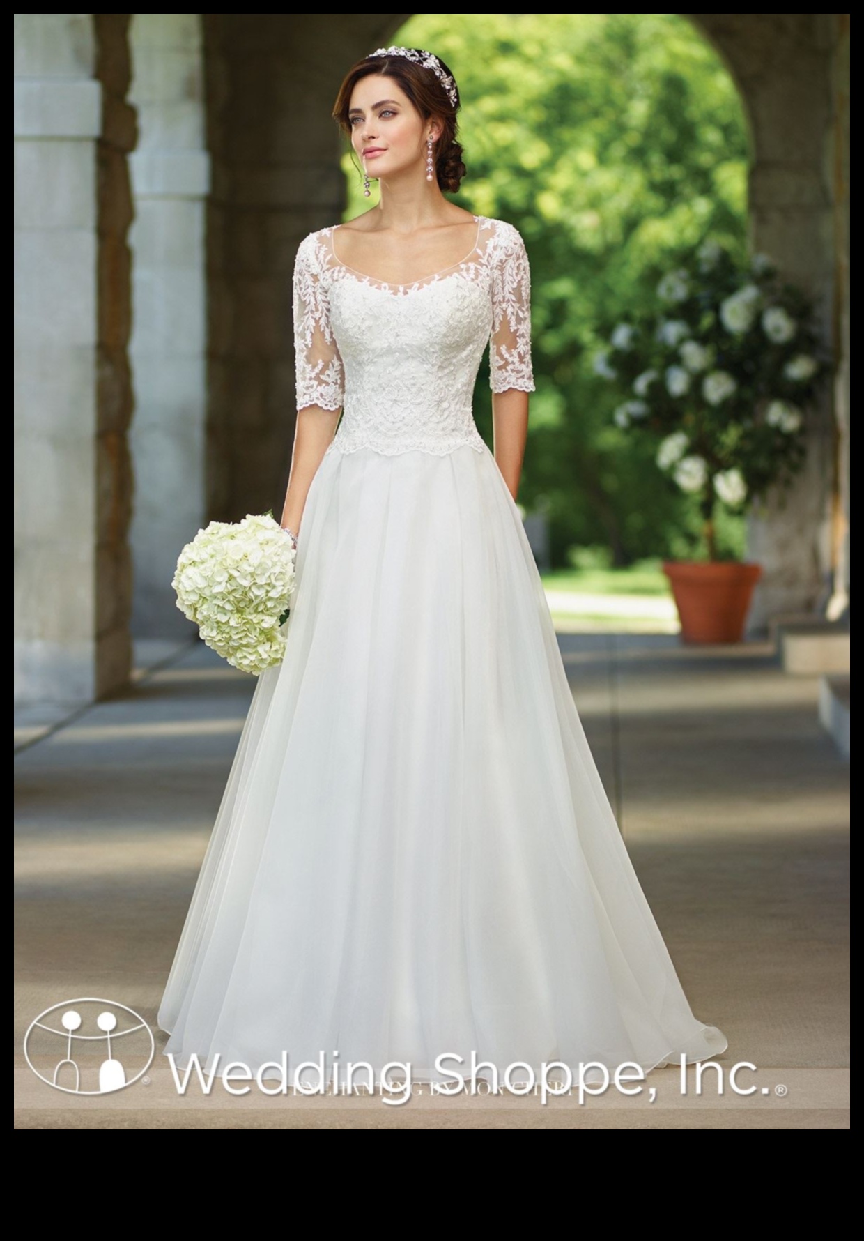 Enchanting Elegance: Bridal Attire Fit for a Queen