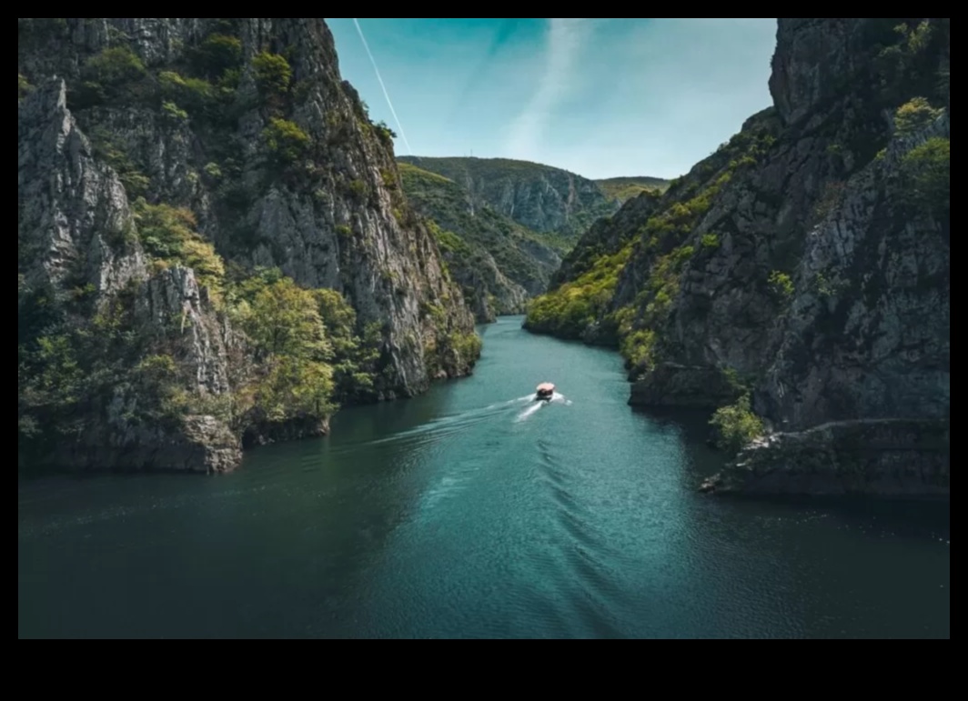 Epic Enclaves: A Sightseeing Almanac for the Ultimate Explorer