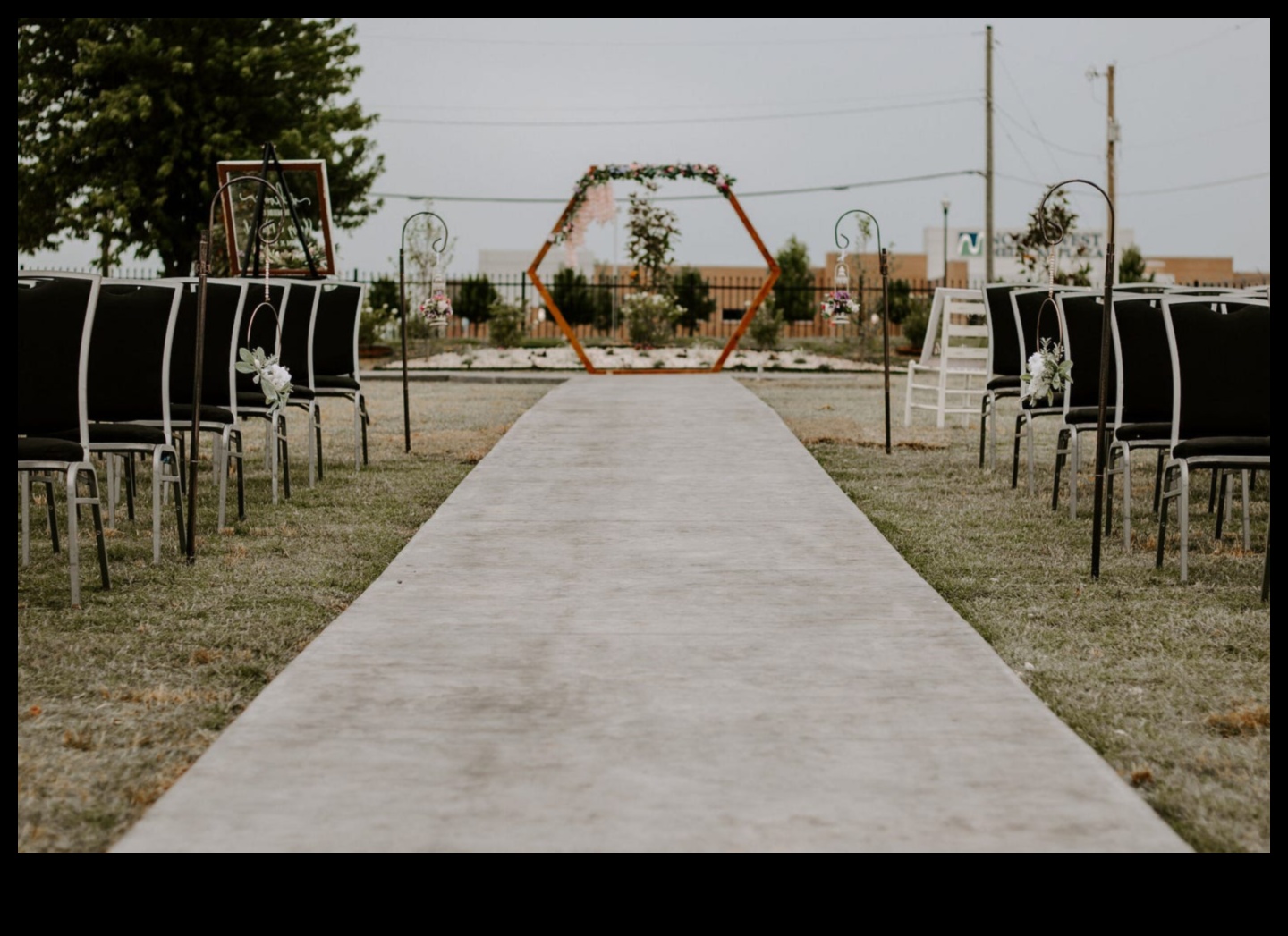 Eternal Elegance: Essential Wedding Elements