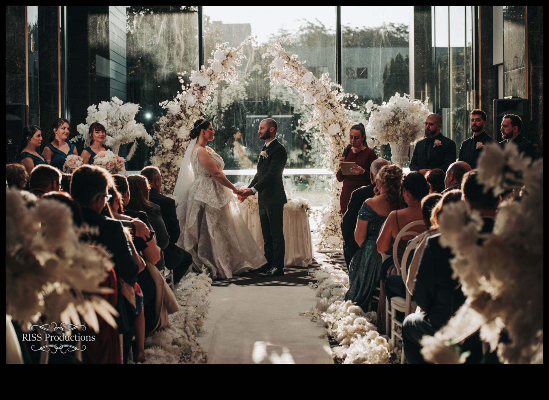Eternal Love Affair: Crafting Your Perfect Wedding Ceremony
