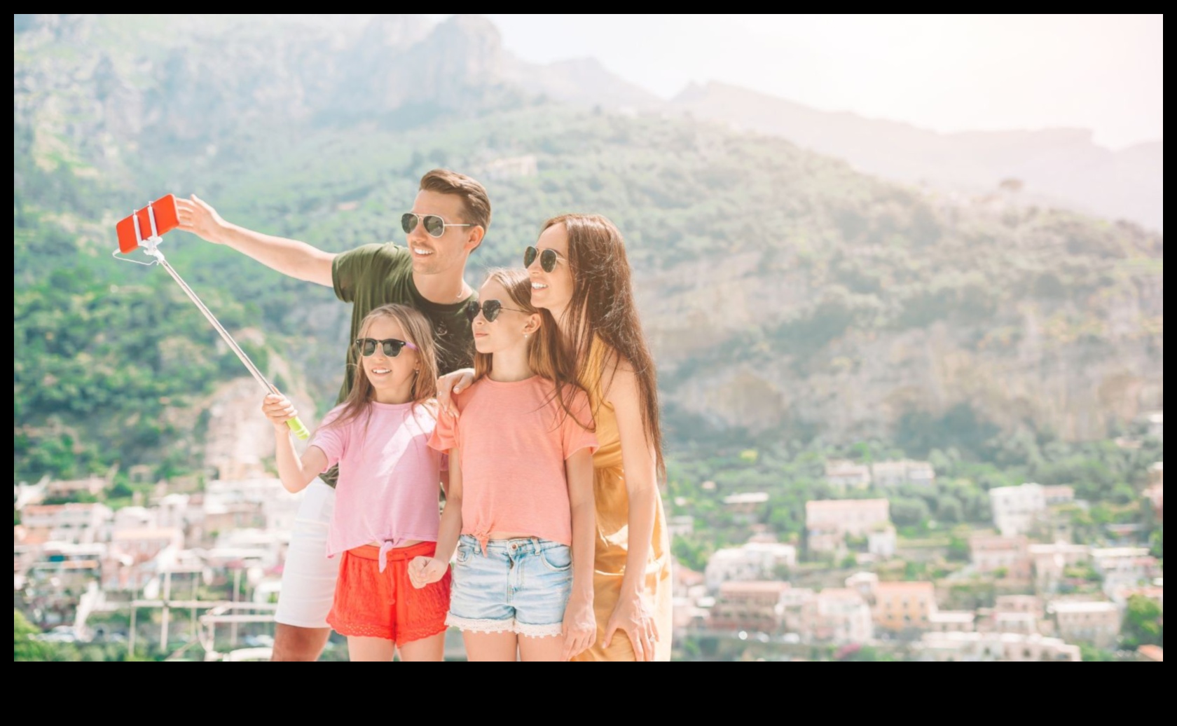 FamFest Travel: Crafting Memorable Family Vacations