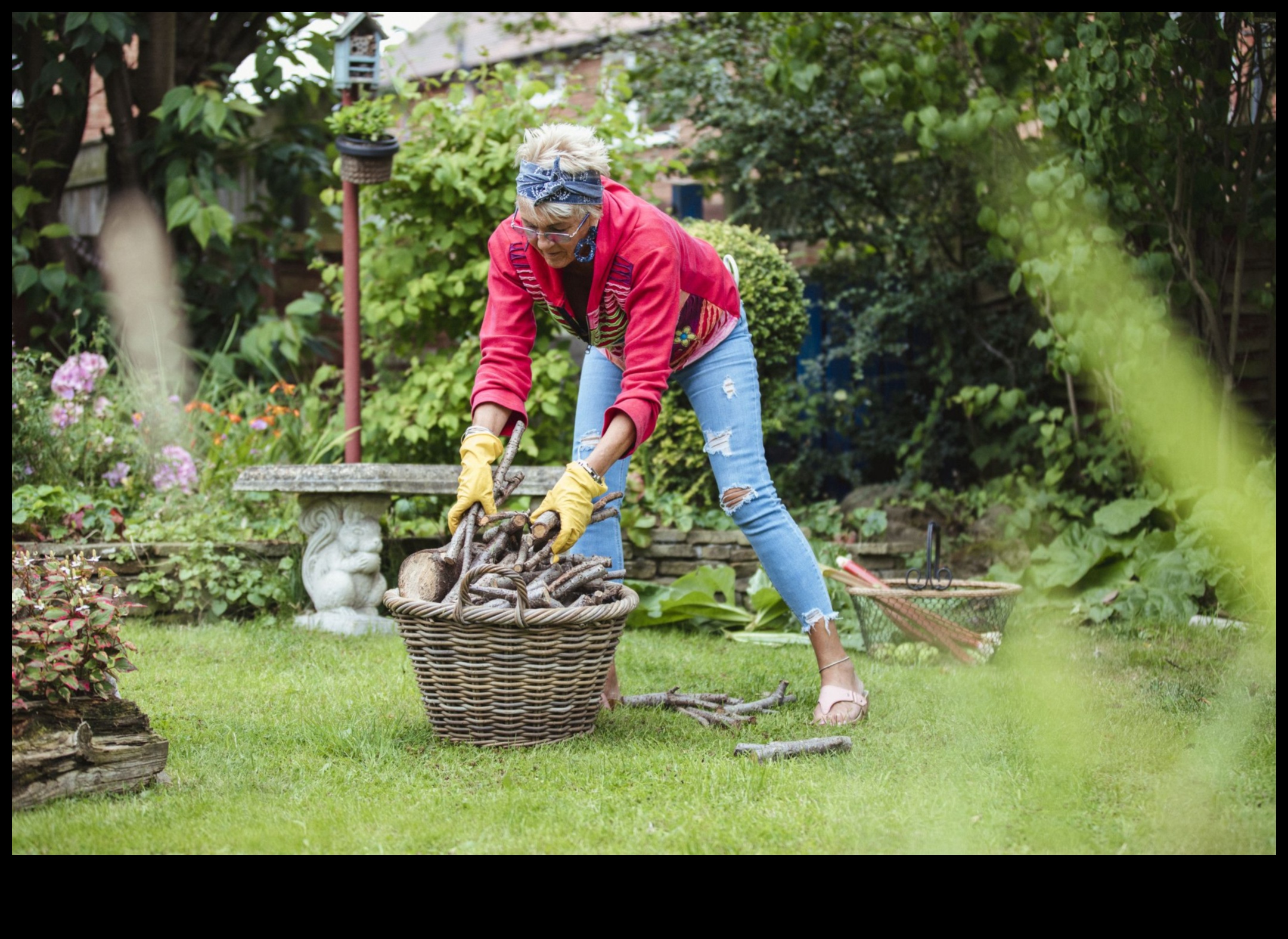Garden Gym: Outdoor Exercises in Blooming Botanical Settings