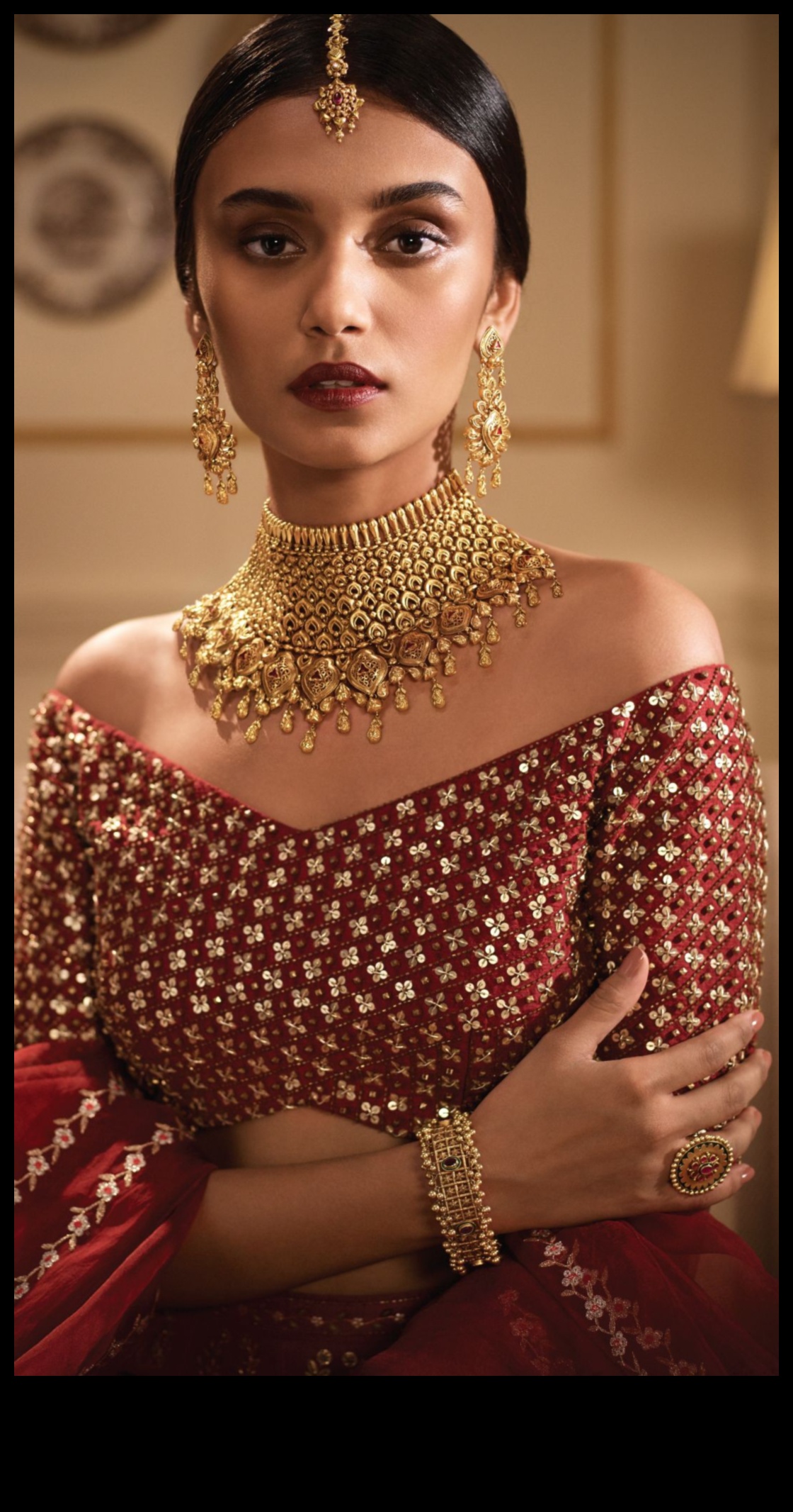 Glamour in Gold: Bridal Jewelry Luxe