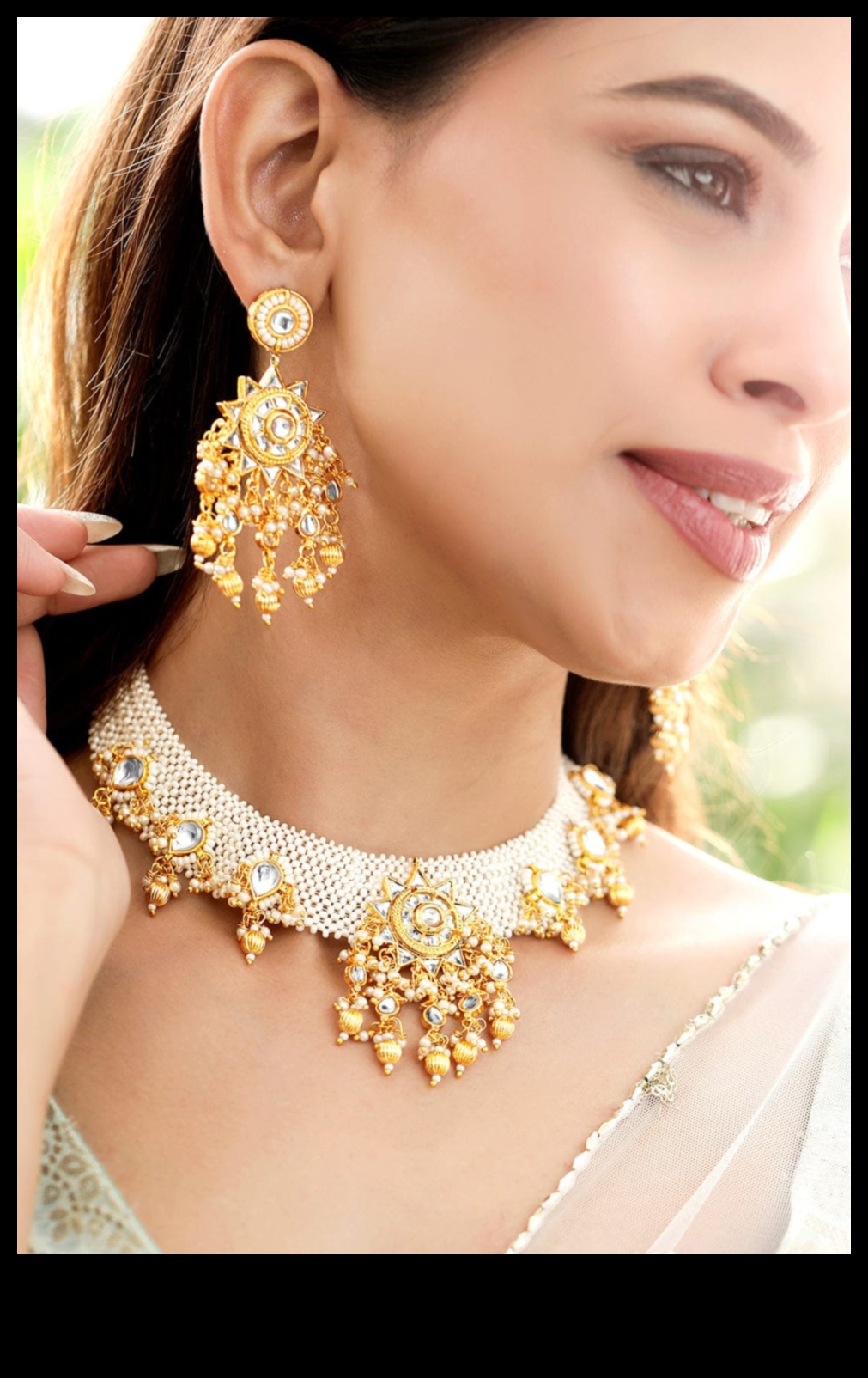 Glamour in Gold: Bridal Jewelry Luxe