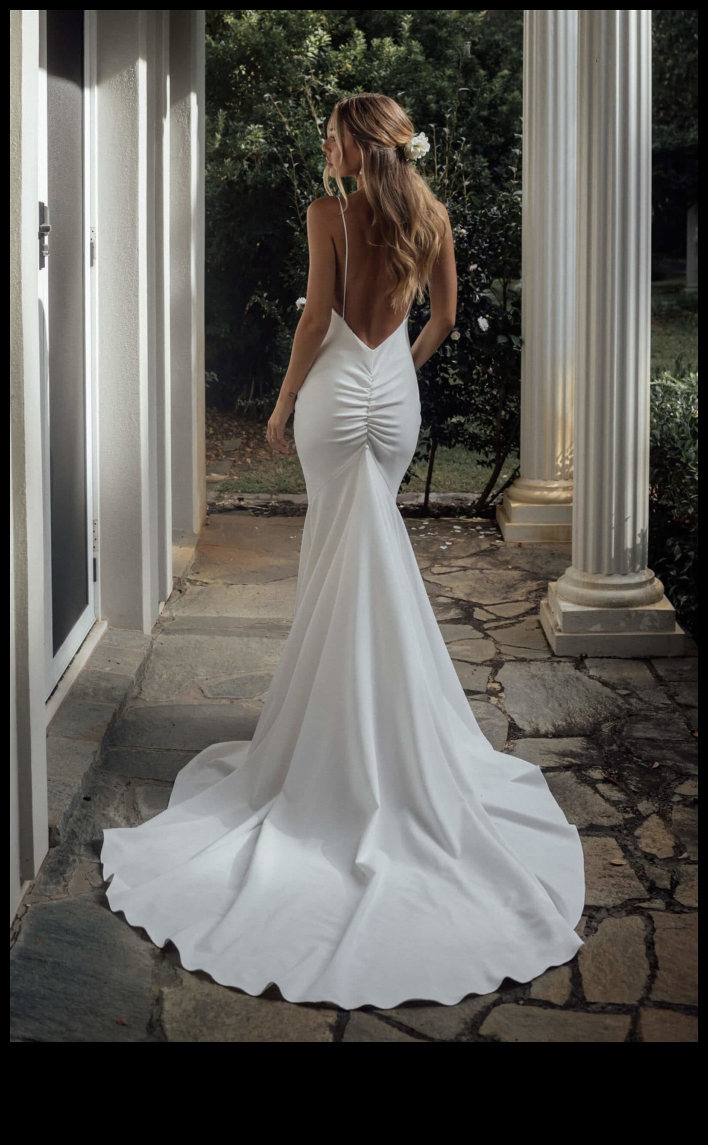 Graceful Radiance: Perfect Bridal Style