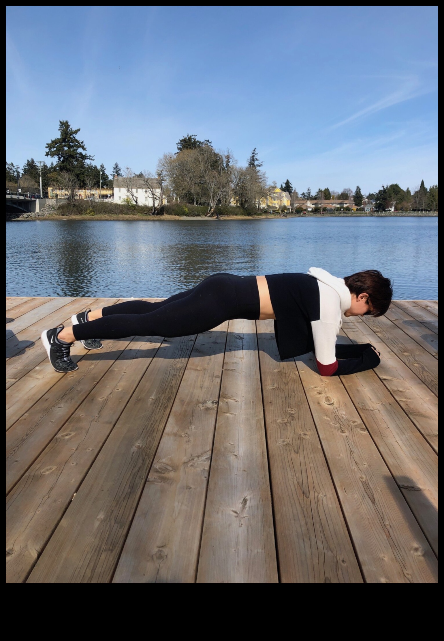 Harborfront Hustle: Outdoor Workouts by Coastal Waterways