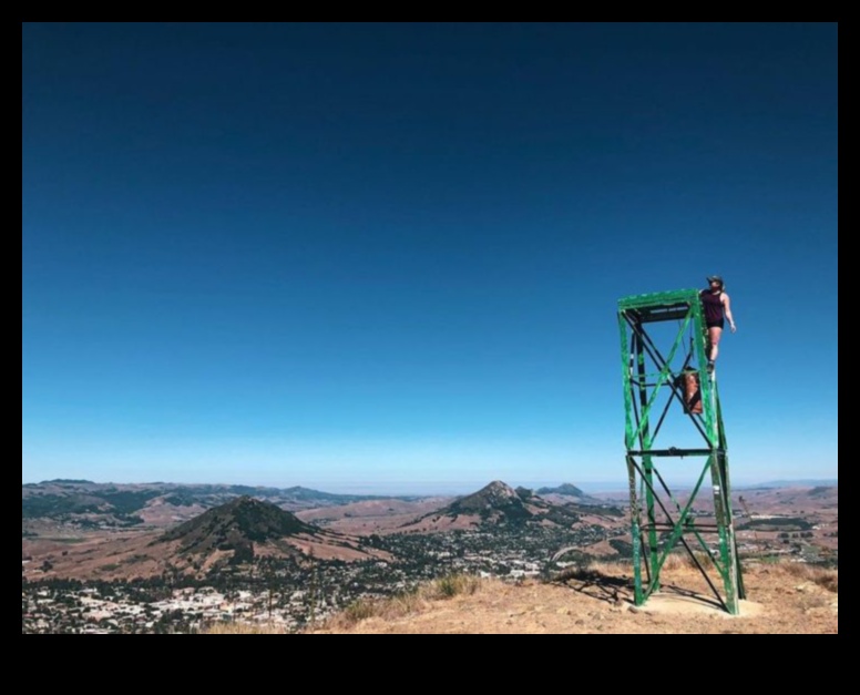 Hillside Hikes: Outdoor Exercises for Cardio and Scenic Views