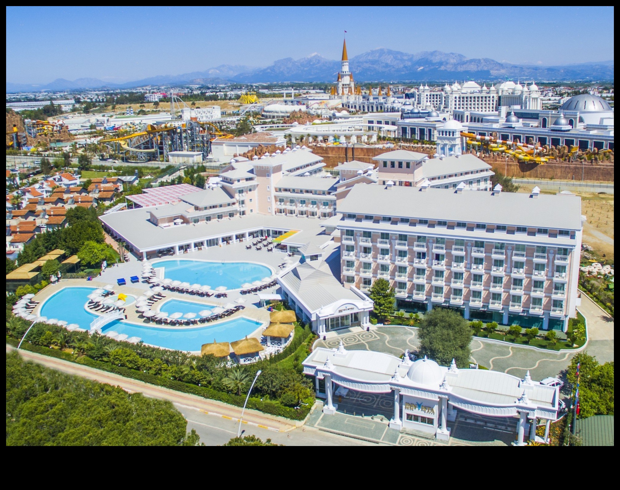 InnVista: A Panoramic View of Accommodations Worldwide