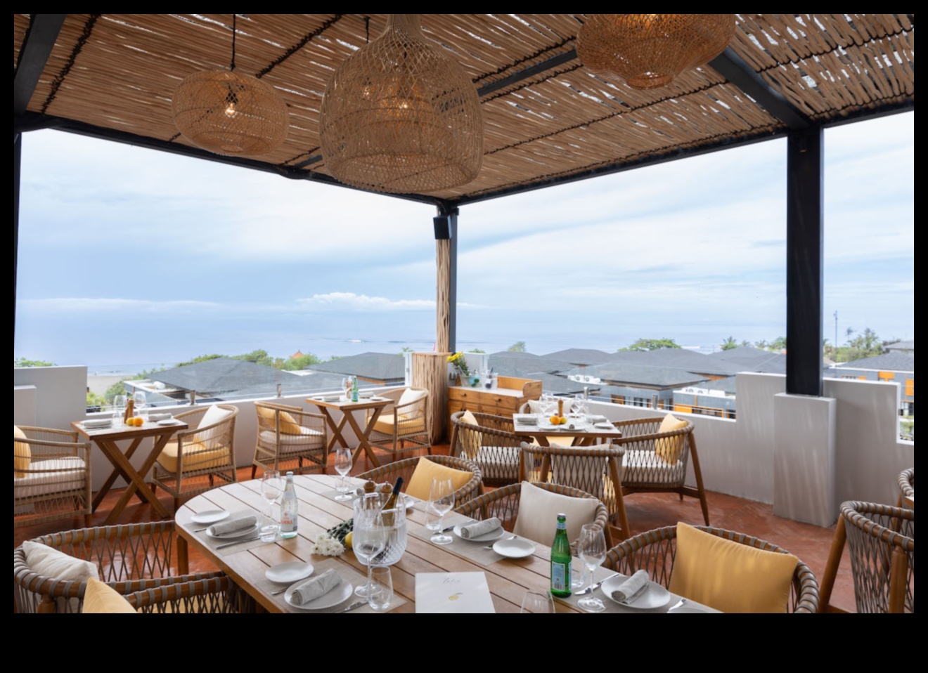 Jetsetter's Journal: Extravagant Stories from Across the Globe