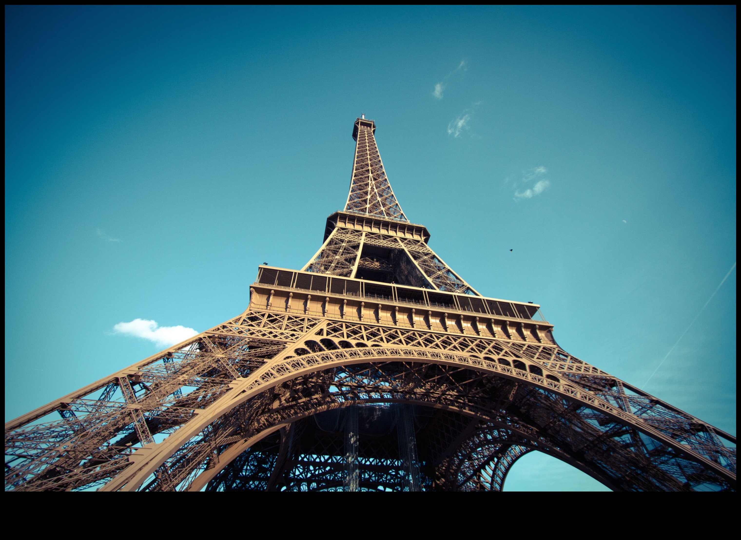 Landmark Legends: Unveiling Historic Treasures