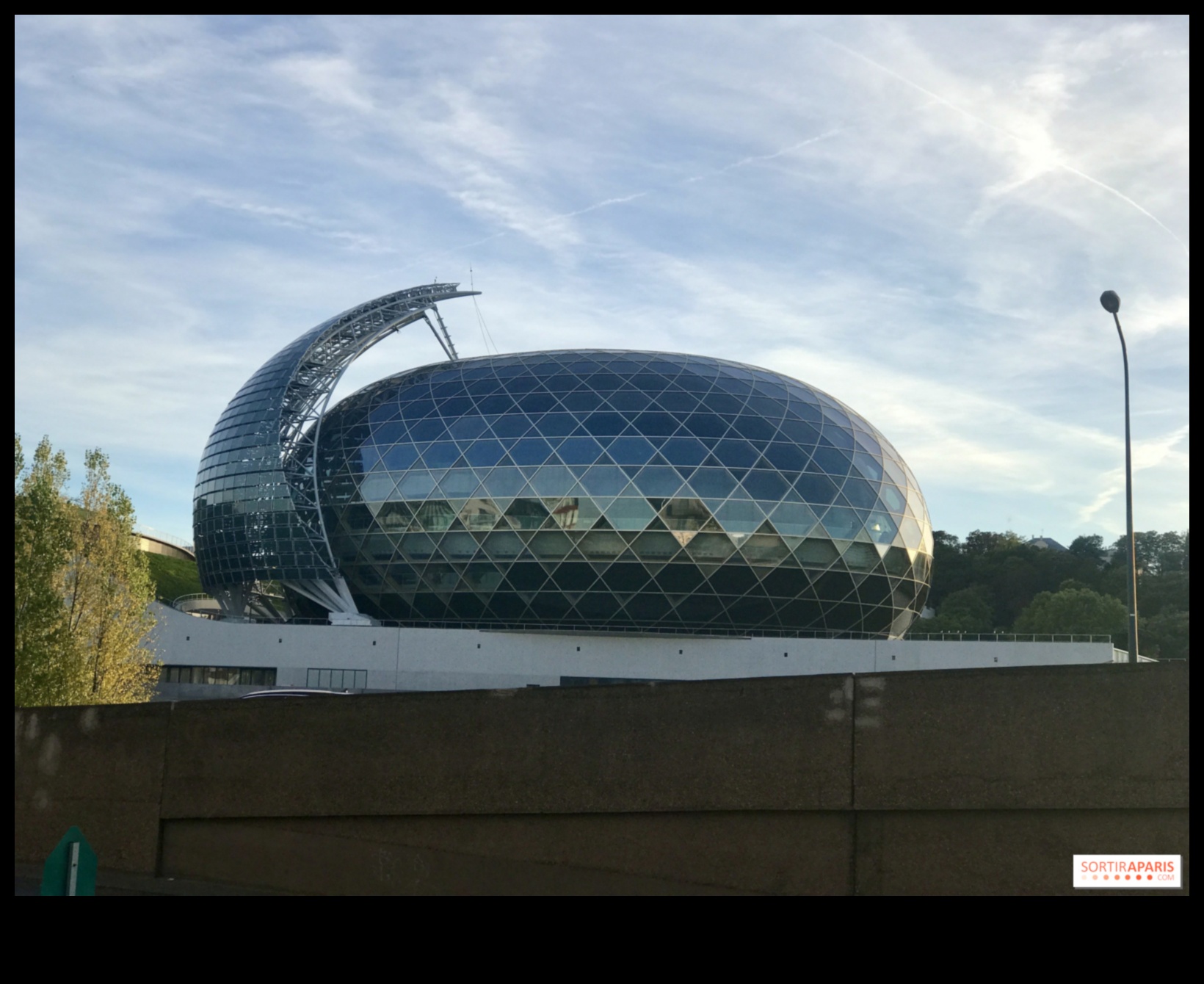 Landmark Symphony: Harmonizing Culture and Architecture