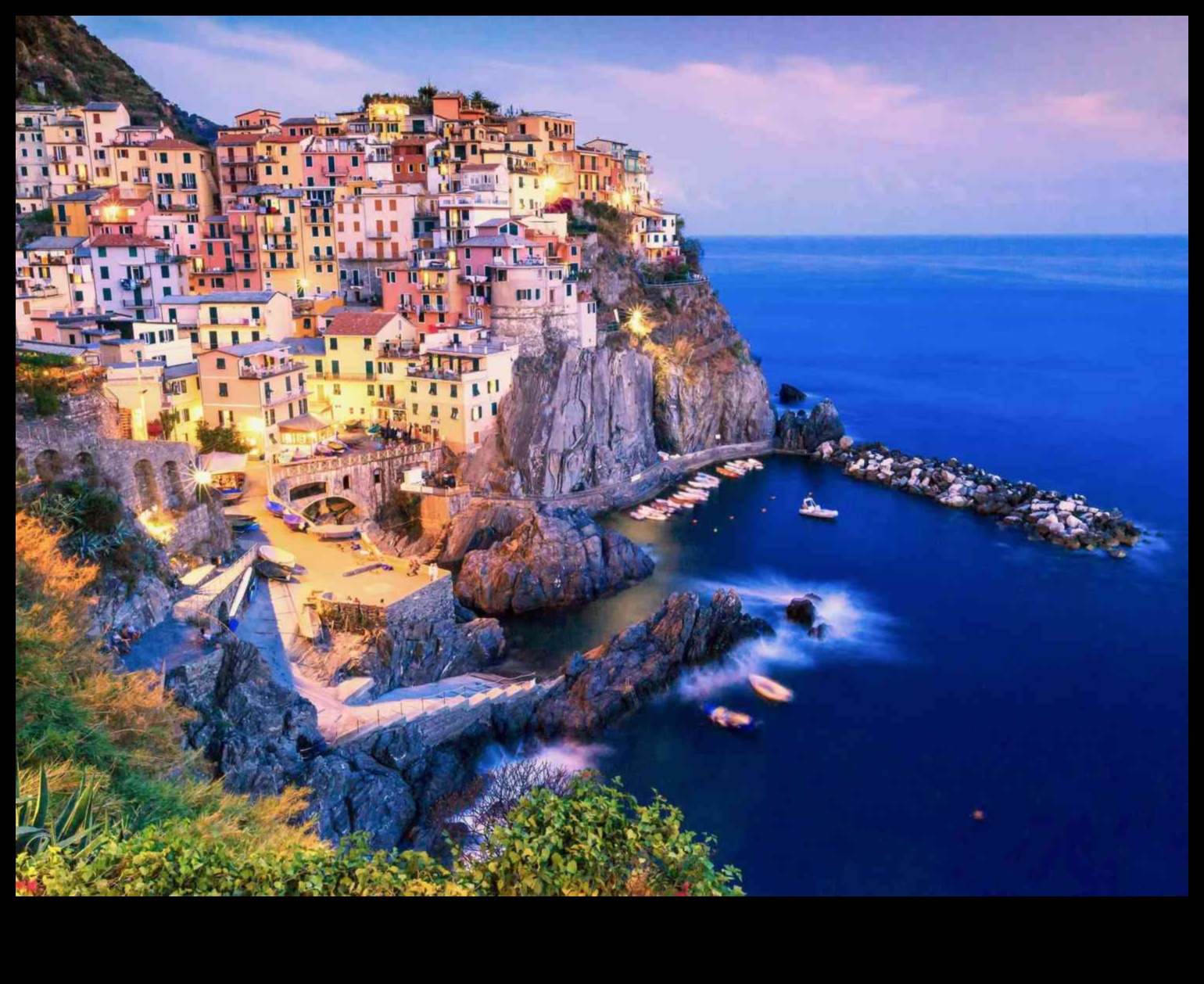 Luxe Landmarks: Mapping Extravagant Destinations