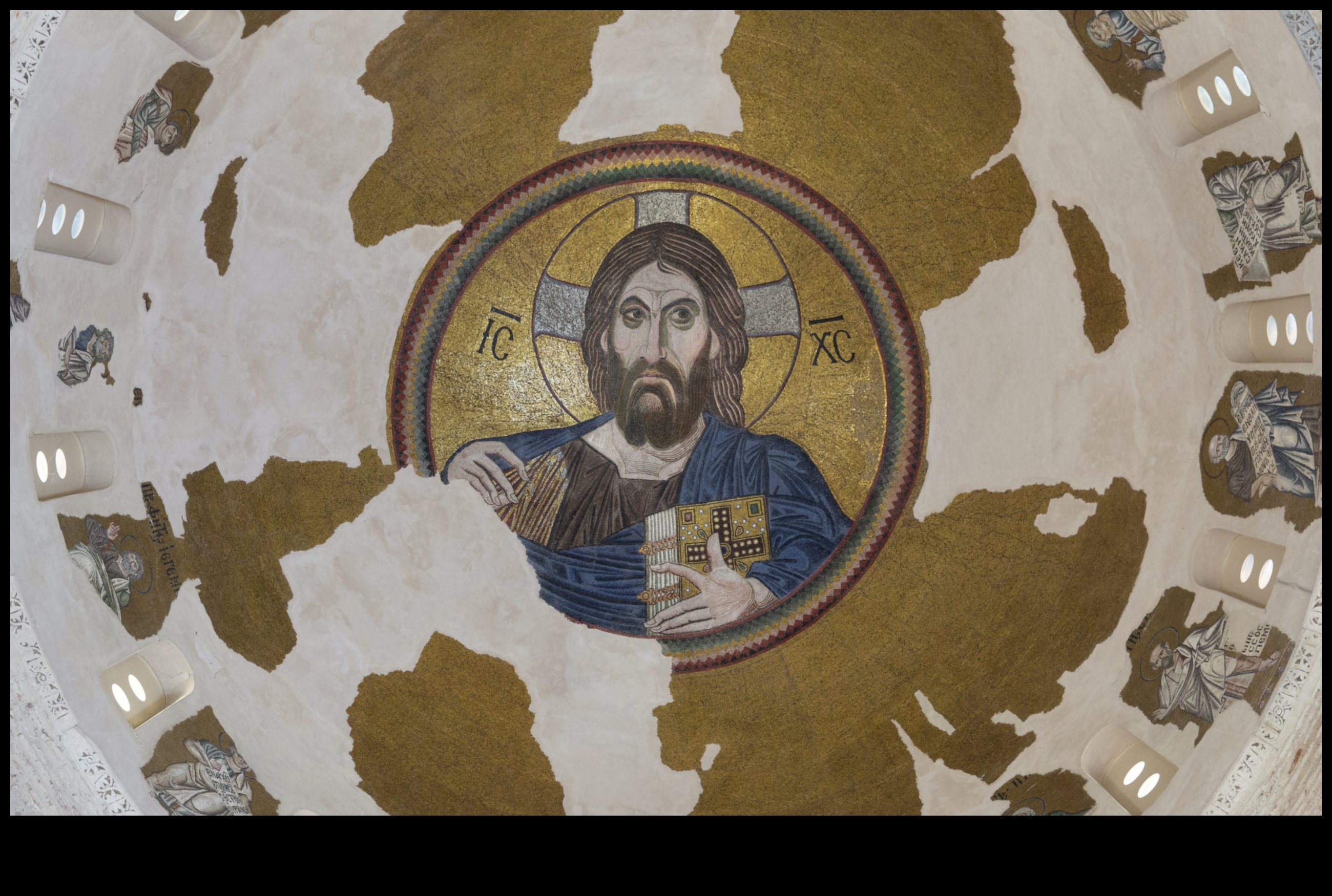 Microcosm Mosaic: Piecing Together the Beauty of Local Attractions