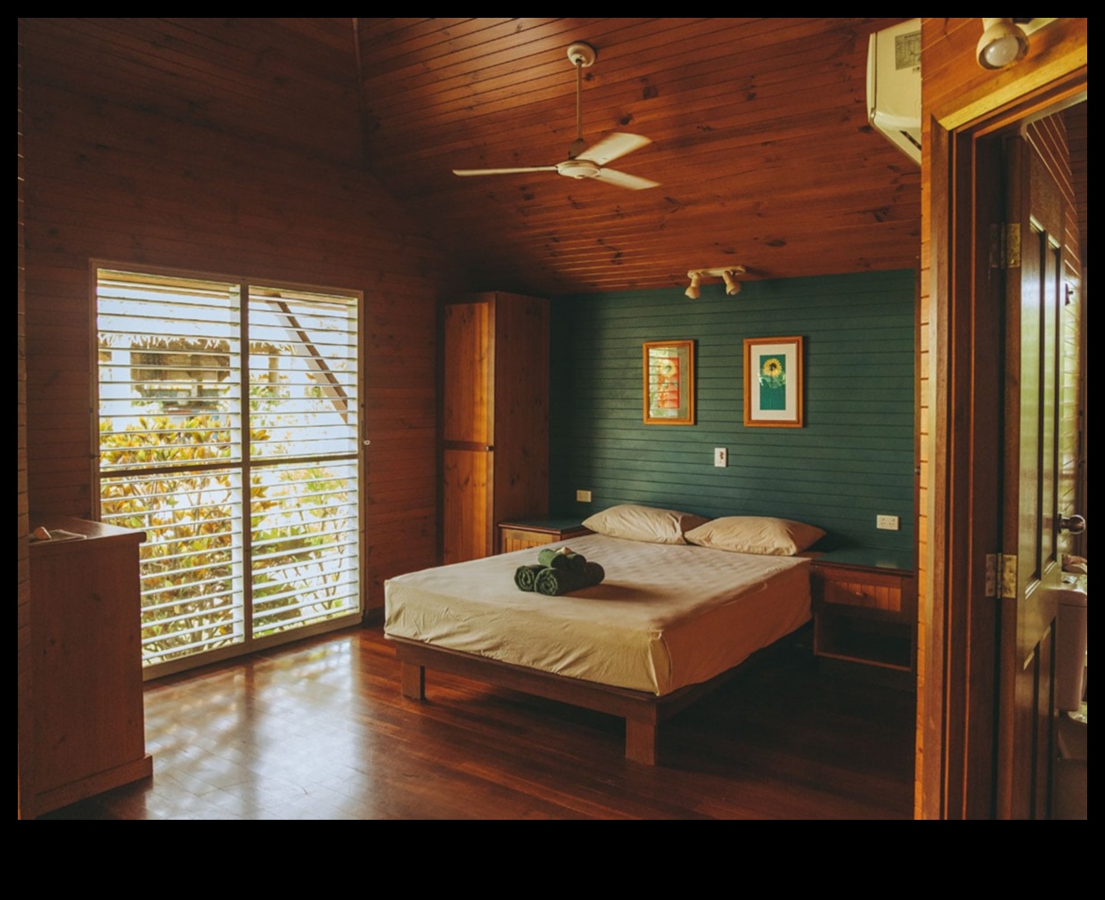 Nook Navigators: A Comprehensive Accommodation Handbook