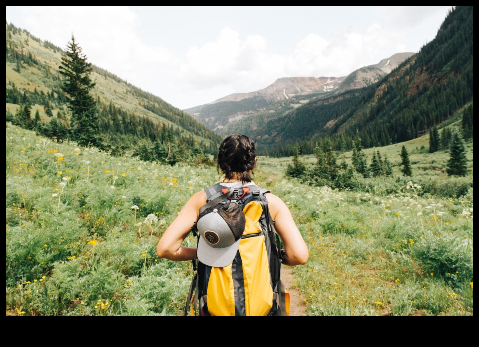 Outdoor Serenity: Nature's Contribution to Mental Health During Exercise