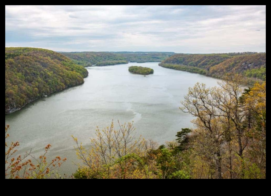 Pinnacle Perspectives: Summiting the Best in Sightseeing