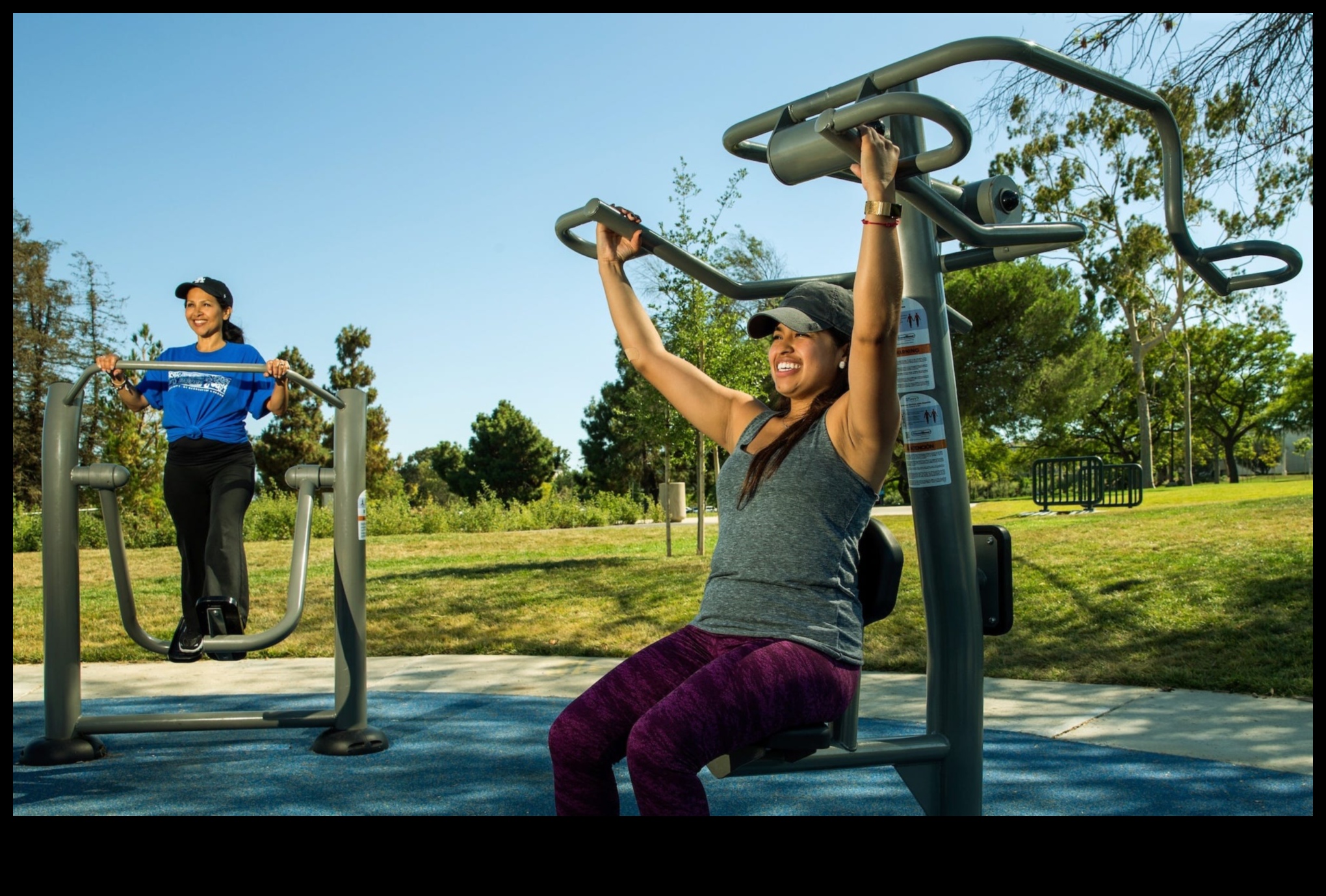 Playful Parks: Outdoor Workouts for Families and Friends