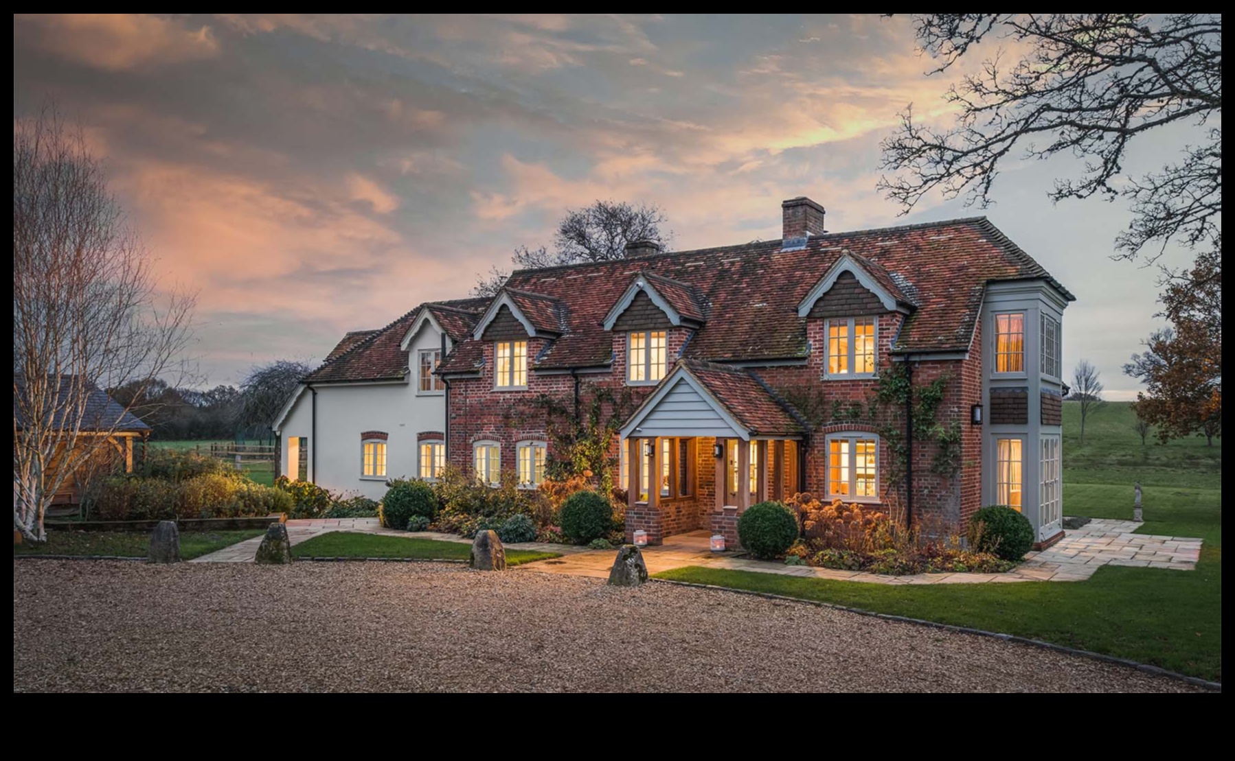 Roost Reverie: Creating Your Ideal Nest Away from Home