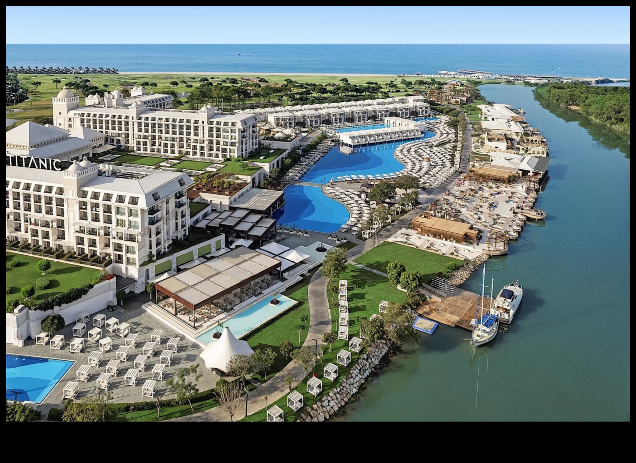 Sightseeing Soiree: An Elegant Affair with Awe-Inspiring Views