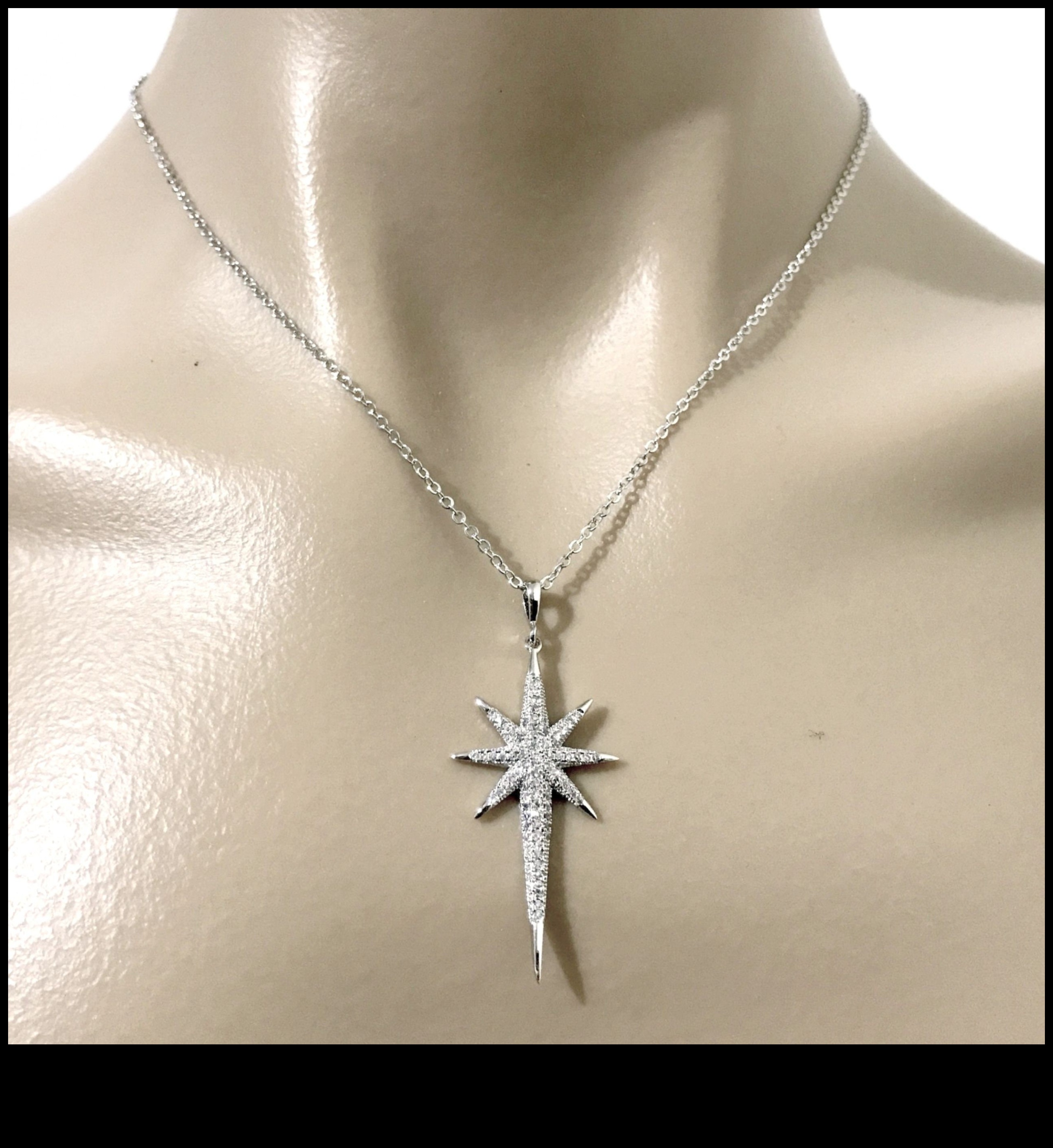 Starlit Splendor: Bridal Jewelry Constellations