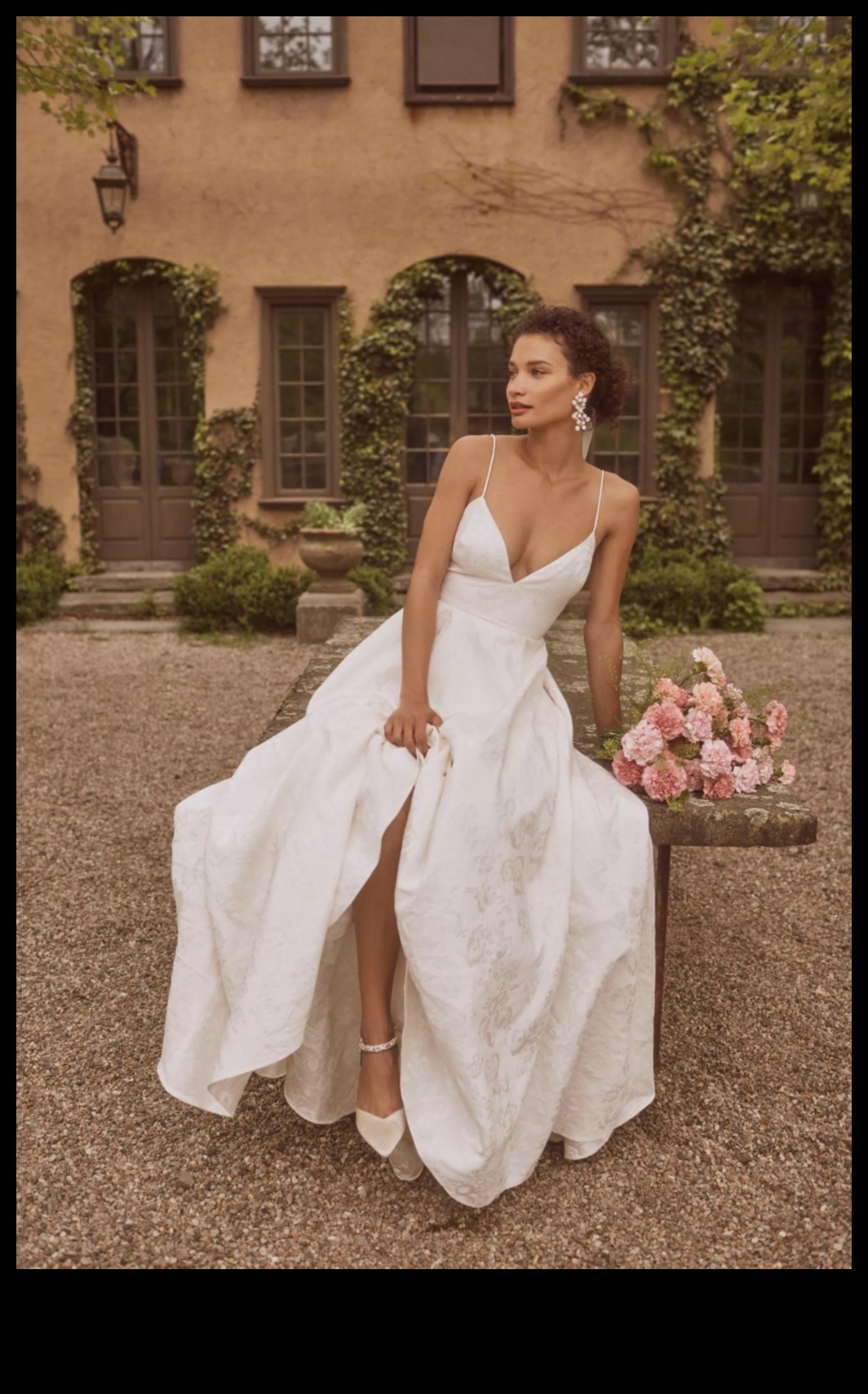 Stylish Vows: Trendsetting Wedding Dress Designs