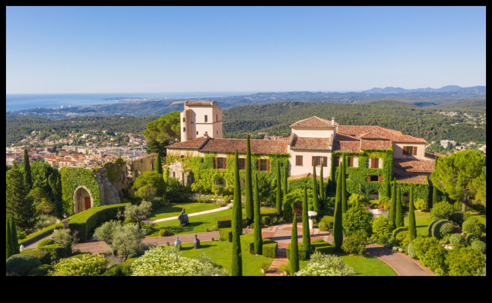 Suite Serenity: Discovering Tranquil Accommodations