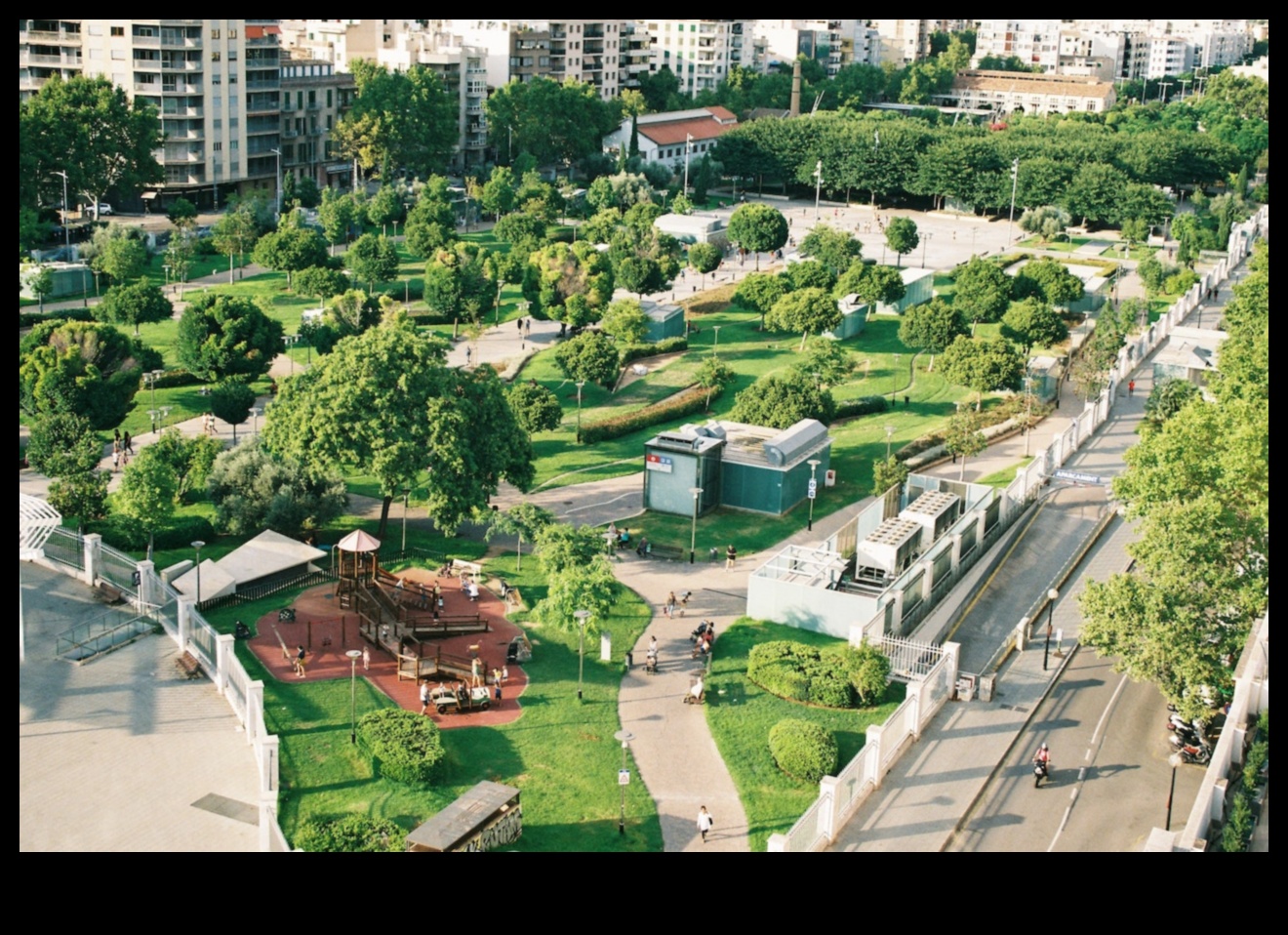 Urban Wilderness: Outdoor Exercises in the Heart of the City