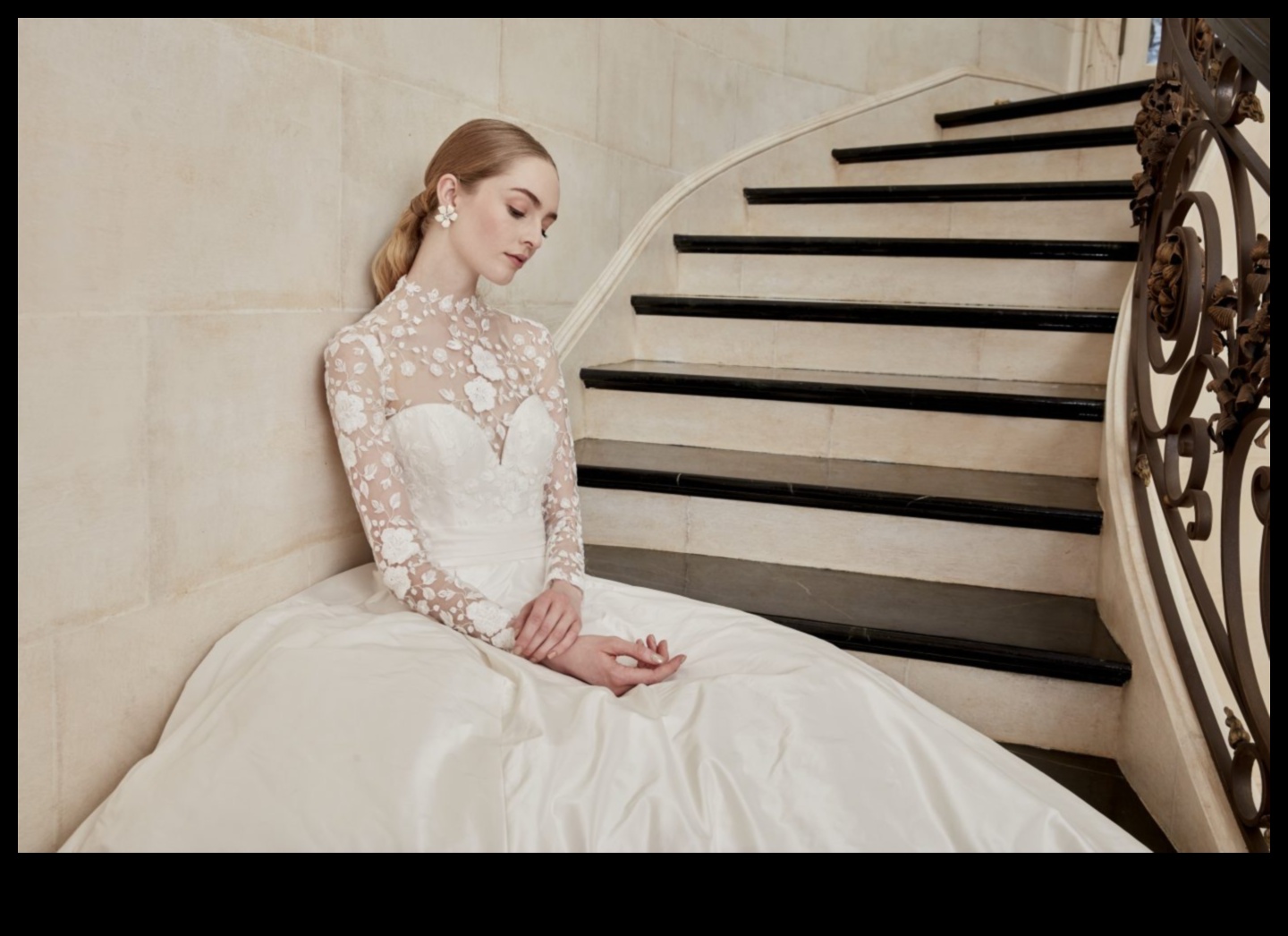 Heirloom Chic: Vintage Bridal Gowns with a Story