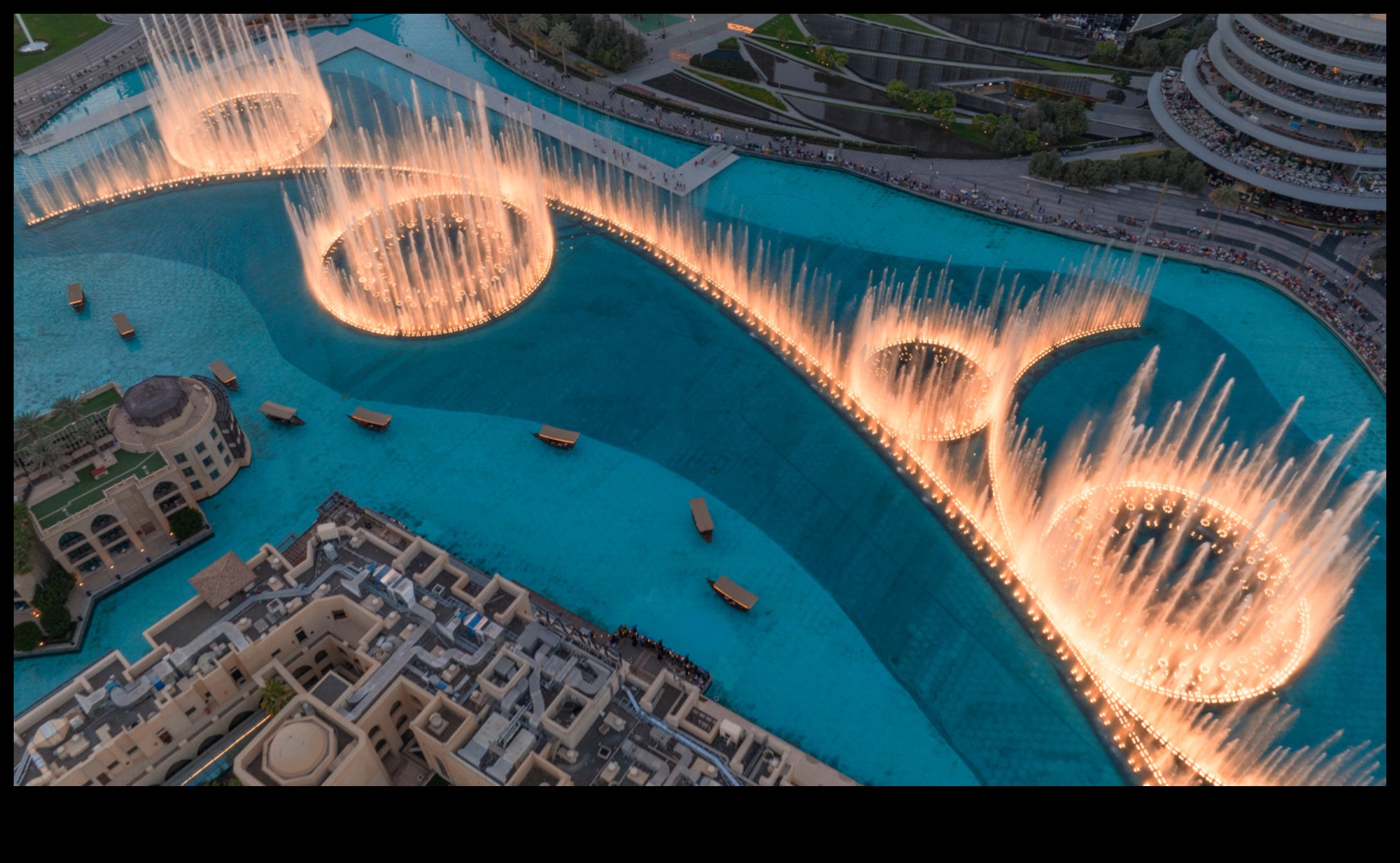 Visions in View: A Sightseeing Spectacle Extravaganza