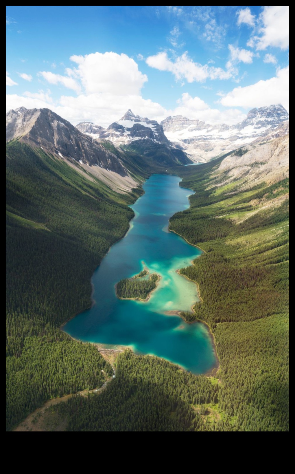 Visual Voyageur A Scenic Tour of the World's Most Beautiful Places 5 Visual Voyageur: Navigating the Seas of Stunning Sightseeing