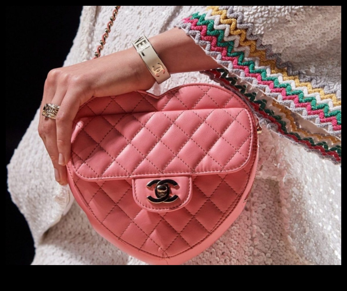 Vivid Vibes: Infuse Color into Your Style with Trendy Picks